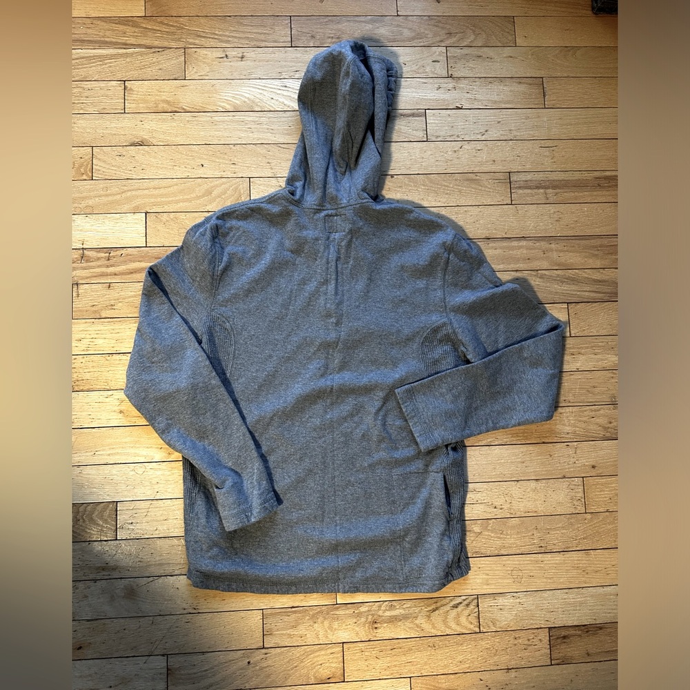 Fox men’s light hoodie. L. Light grey